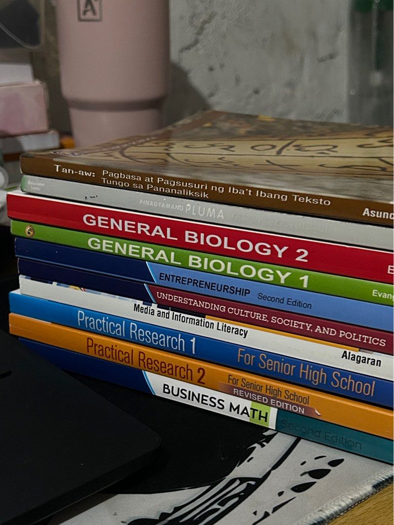 Practical research 1 (Category: Textbooks) located in Pasig City. Submitted by jeldya (Listing ID 1243169339, Image 2). Description: (STEM, ABM) Practical research 1 Never used 10/10 condition Chat for inquiries Price is negotiable .