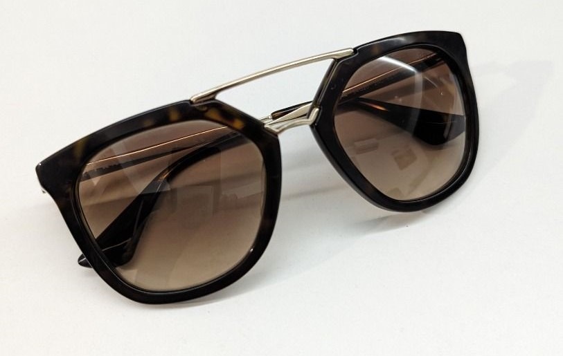 Prada spr 13q new arrivals