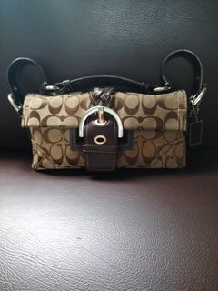 (Category: ) located in . Submitted by bagscollection88 (Listing ID 1243185562, Image 1). Description: .