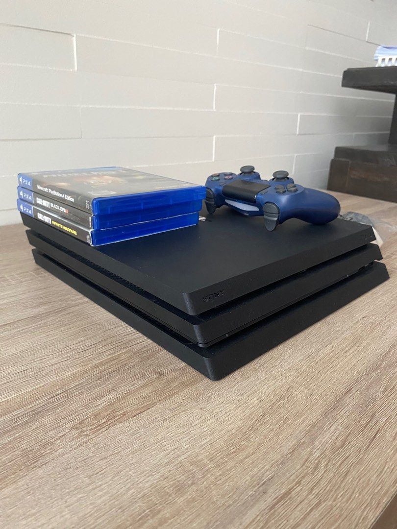 PS4 Pro 4K HDR 1 TB (Category: PlayStation) located in Manila. Submitted by imdoryu (Listing ID 1242029182, Image 3). Description: No issue ✅ Updated to latest firmware: 10.50 ✅ Inclusions: PS4 PRO 4K HDR 1 TB Unit 1x Dualshock 4 Controller 3x PS4 Games (Minecraft, Call of Duty Black Ops 3, & Call of Duty Infinite Warfare) Power & HDMI cable Charging cable PM for Inquiries. Thanks 🙏 .