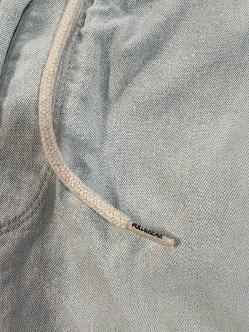 Pull & Bear (Category: Joggers) located in Paranaque City. Submitted by dsthings (Listing ID 1243177342, Image 3). Description: Pull & Bear acid wash jogger jeans Garterized waist Length 38” Store bought Shipping c/o buyer MOP ~ BDO / BPI / Gcash.