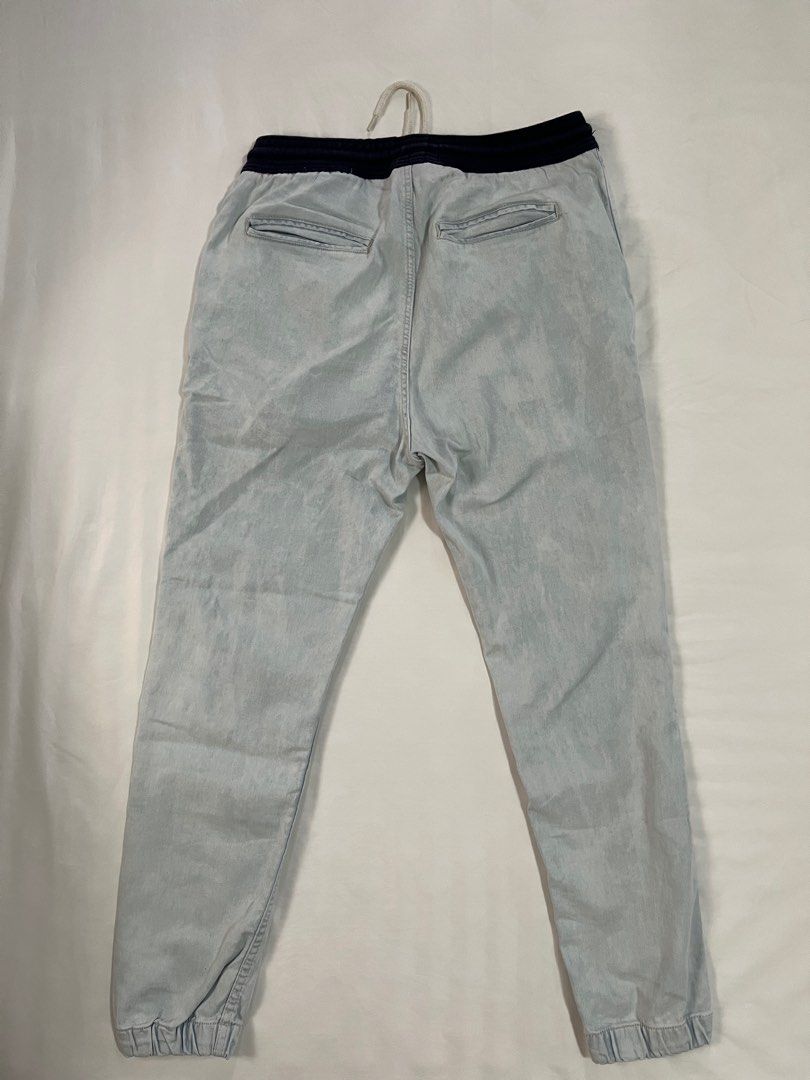 Pull & Bear (Category: Joggers) located in Paranaque City. Submitted by dsthings (Listing ID 1243177342, Image 2). Description: Pull & Bear acid wash jogger jeans Garterized waist Length 38” Store bought Shipping c/o buyer MOP ~ BDO / BPI / Gcash.