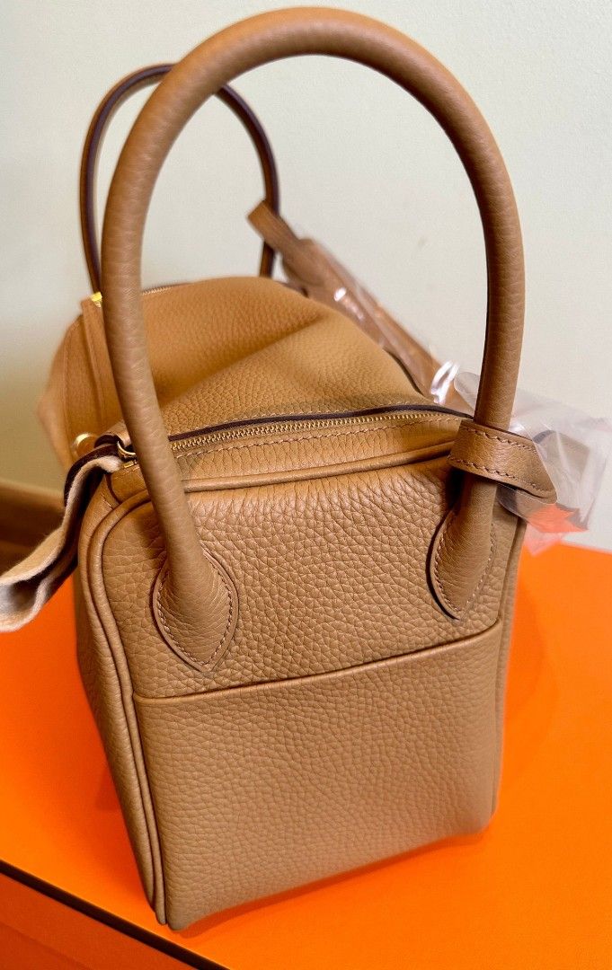 Sold！Authentic｜New｜Hermes Lindy 26 4b Biscuit color TC leather