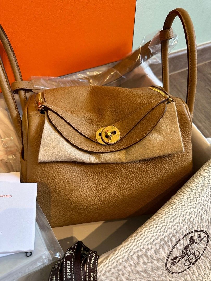 Sold！Authentic｜New｜Hermes Lindy 26 4b Biscuit color TC leather