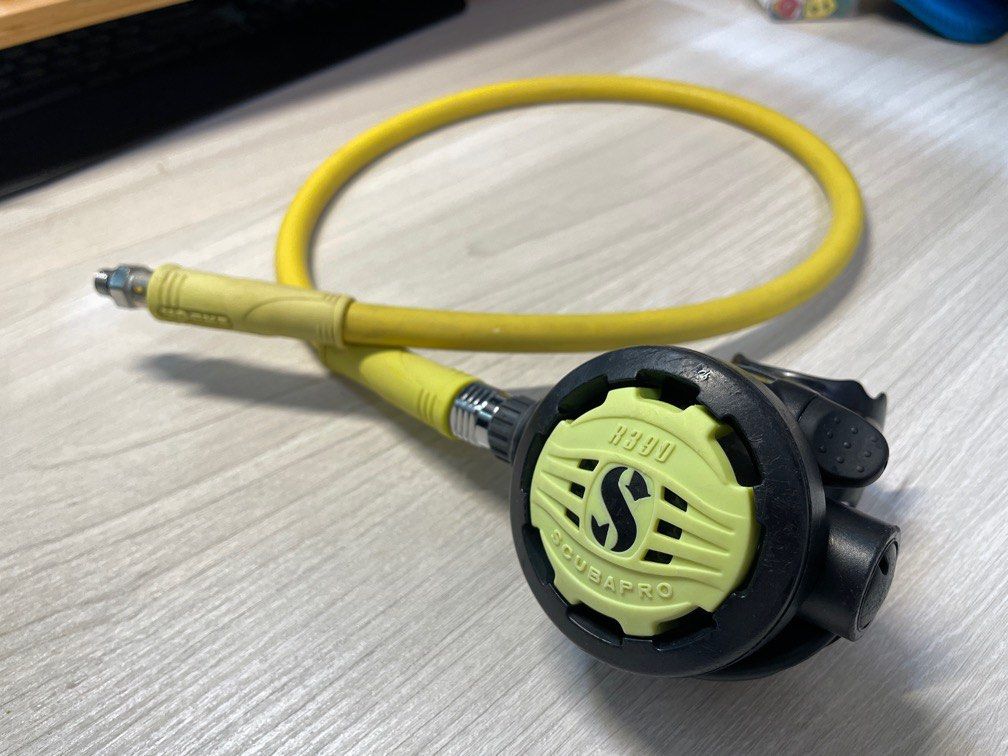Scubapro R390 octopus
