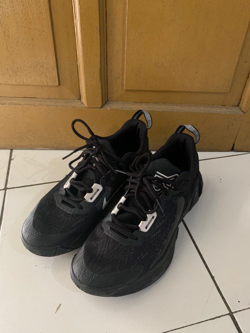 sepatu basket giannis immortality 2