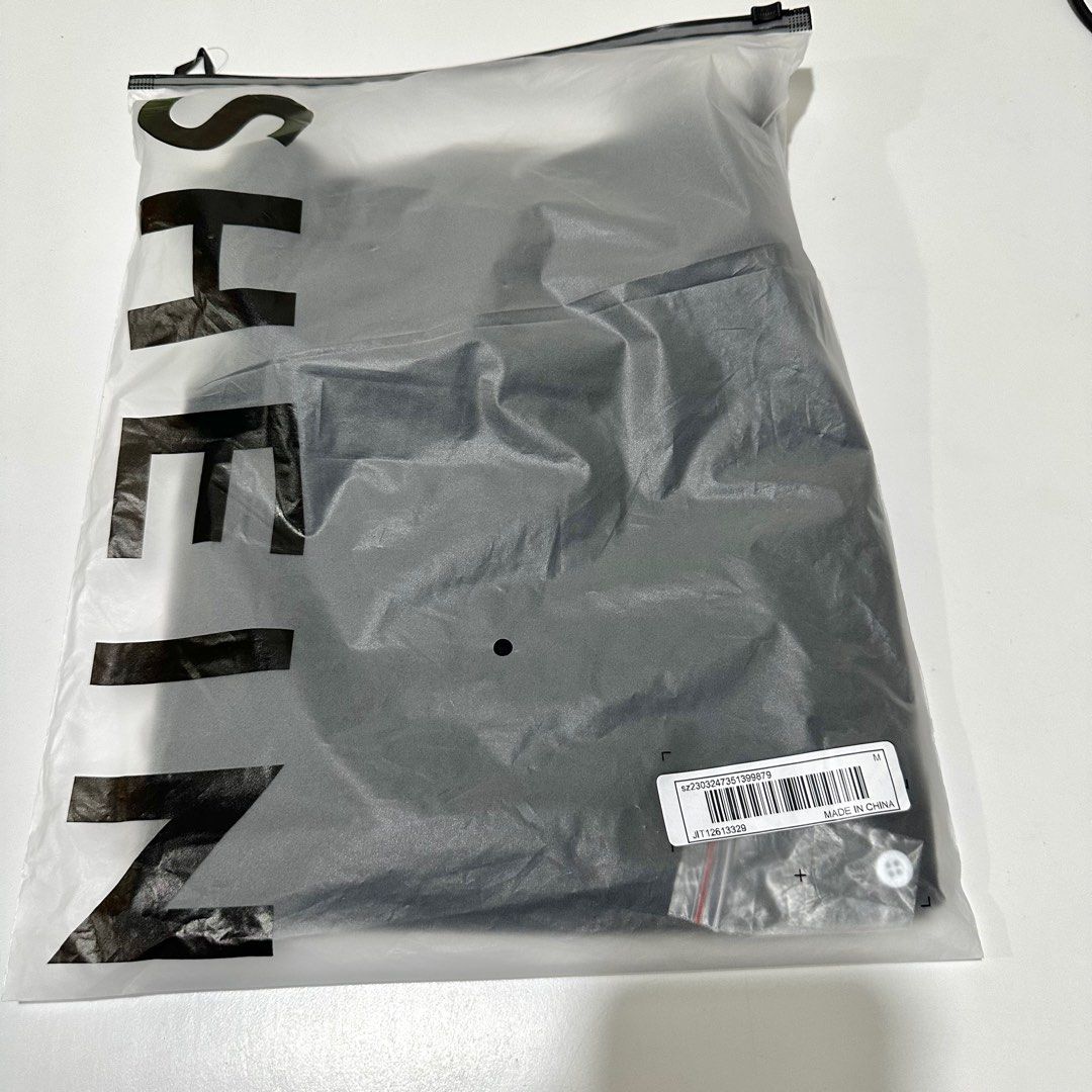 SHEIN shoulder pads tank top (Category: Shirts) located in Caloocan City. Submitted by arsi28 (Listing ID 1243281404, Image 2). Description: -brand new -medium Meet up: • Monumento, Caloocan Puregold, Sm Grand, Victory mall Delivery: •LBC: COP _•MCFA •Same day delivery couriers: lalamove, borzo No cancellation‼️‼️ NO LOWBALLING‼️ .