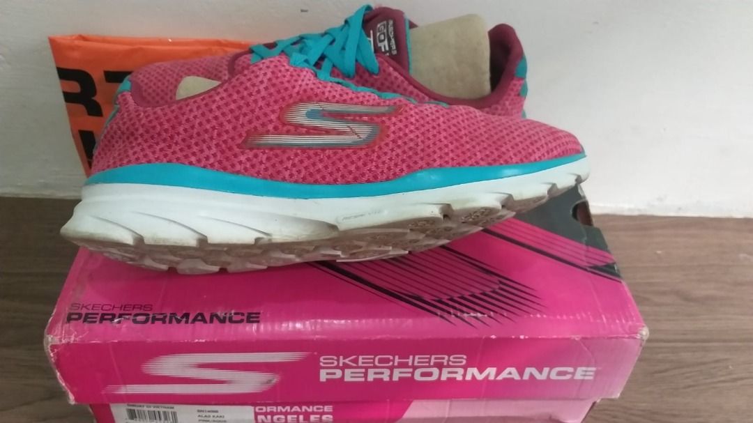Skechers gofit tr hotsell
