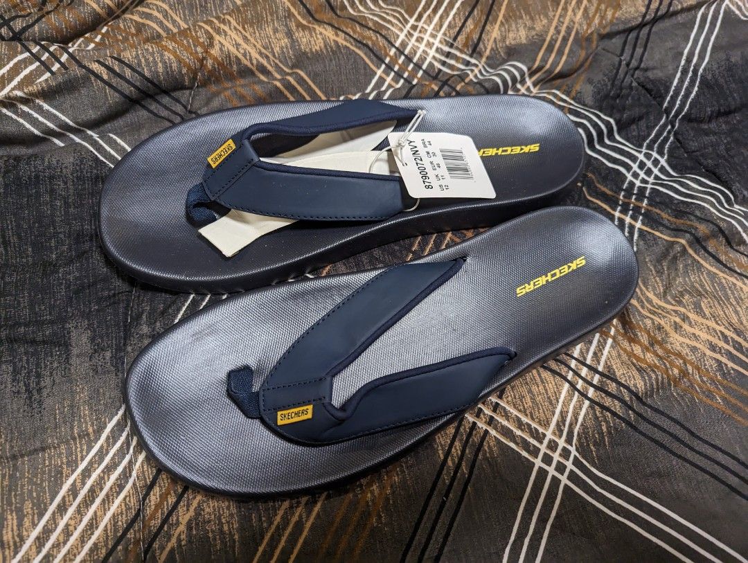 Skechers slippers size 12 2025
