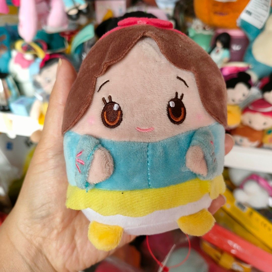 Snow White (Category: In-Game Products) located in Baguio. Submitted by jamela.joy.shoppe15 (Listing ID 1243088538, Image 1). Description: MOP:Gcash MOD:Flash.