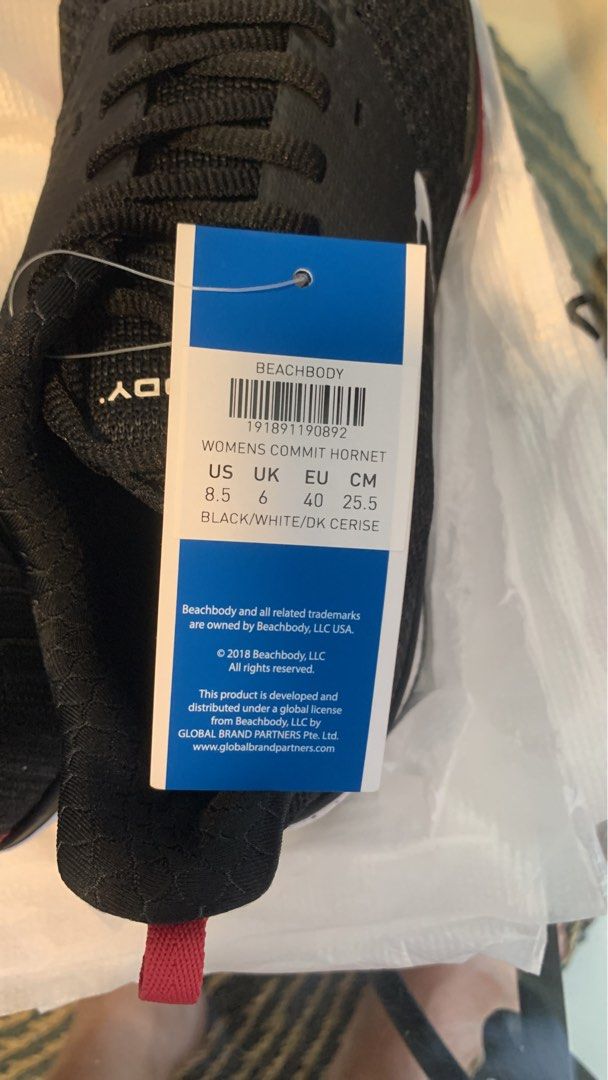 Hornet vapormax discount