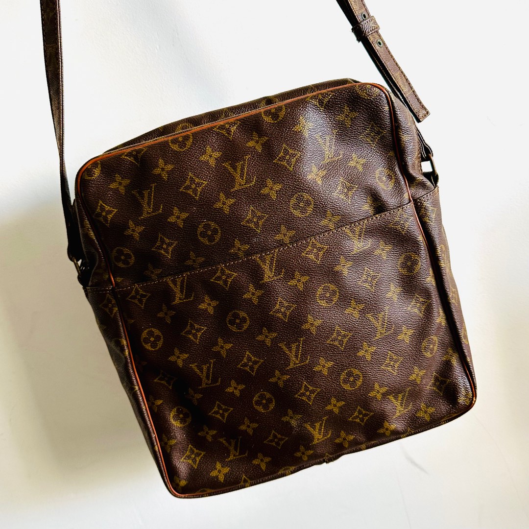 Rare] Louis Vuitton LV Vintage Monceau Top Handle Crossbody Bag, Luxury,  Bags & Wallets on Carousell