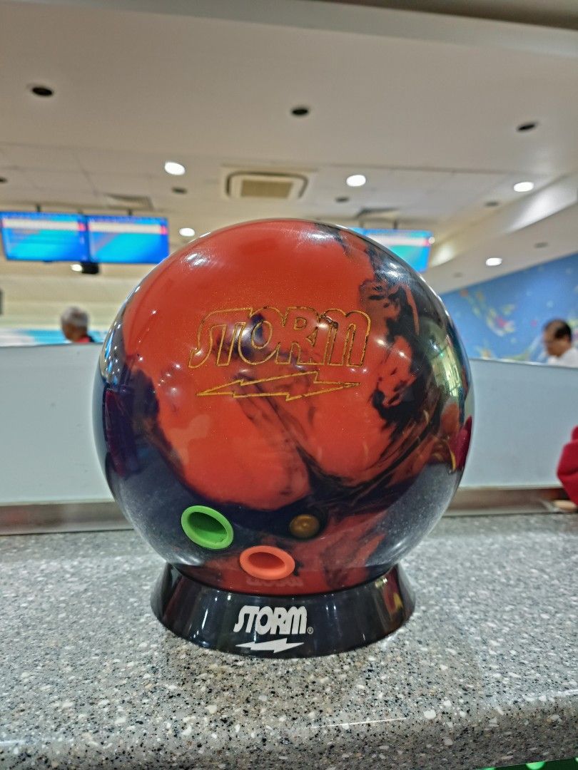 Storm Trend 2 Bowling Ball, Sports Equipment, Sports & Games, Billiards
