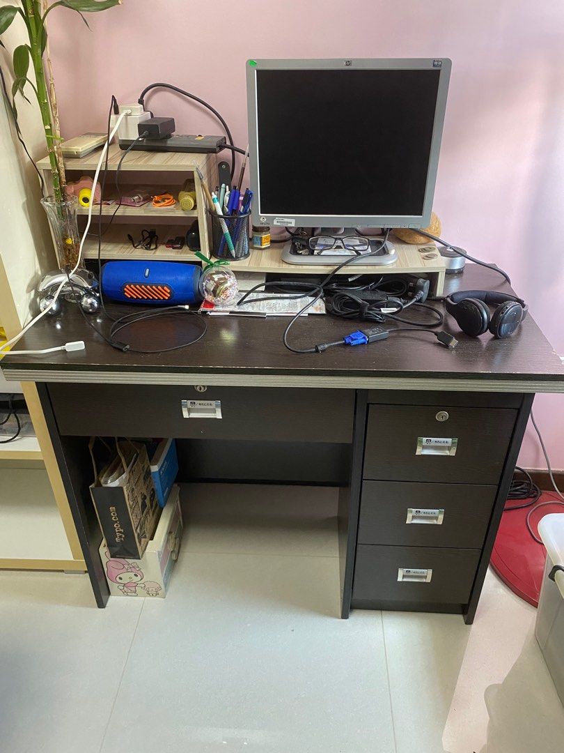 Office table top for sale olx