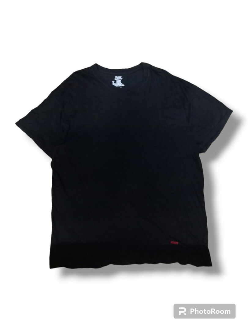 Supreme x hanes black tee 2025