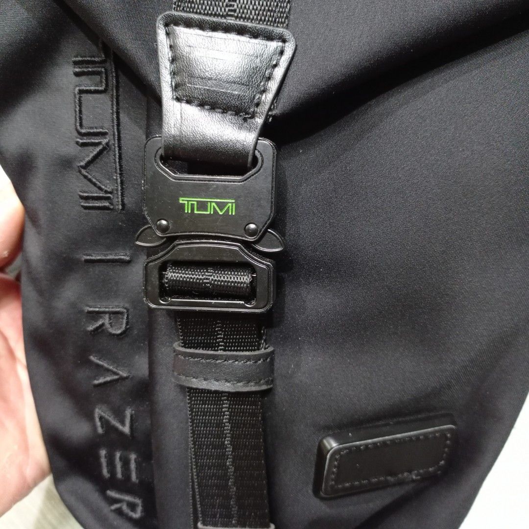 Tumi Razer Bozeman Sling Bag TUMI ボーズマン ボディバッグ ブラック