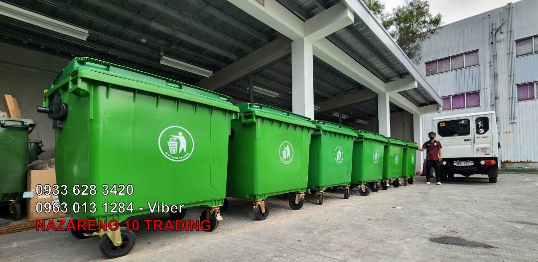 Trash bin Mobile bin, Furniture & Home Living, Cleaning & Homecare