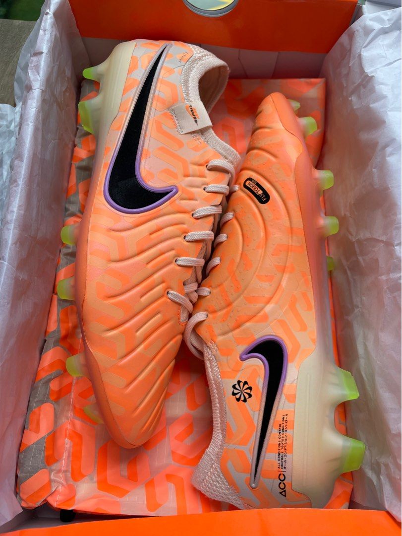 UK7 Nike Tiempo Legend 10 Elite WWC Sports Equipment Sports