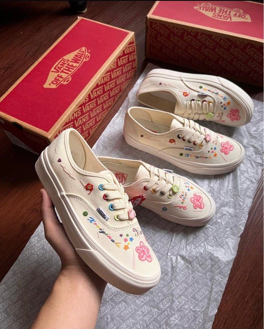 Vans hot sale floral products