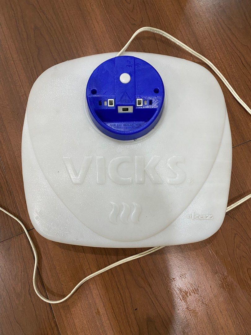 Vicks by Kaz (Category: Medical Supplies & Tools) located in Mandaluyong City. Submitted by lizdm (Listing ID 1243177302, Image 1). Description: 220v Vicks by Kaz vaporizer Shipping c/o buyer.