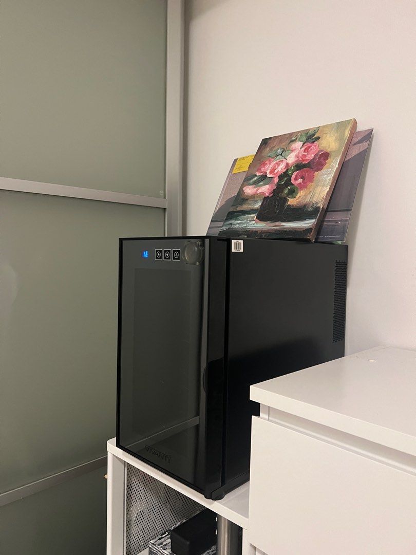 VIVANT WINE CELLAR, TV & Home Appliances, Kitchen Appliances, Wine