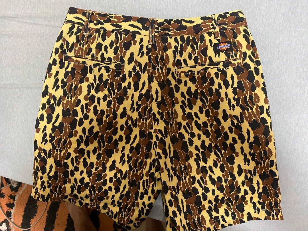 Wacko Maria dickies leopard shorts, 他的時尚, 褲子, 短褲在旋轉拍賣