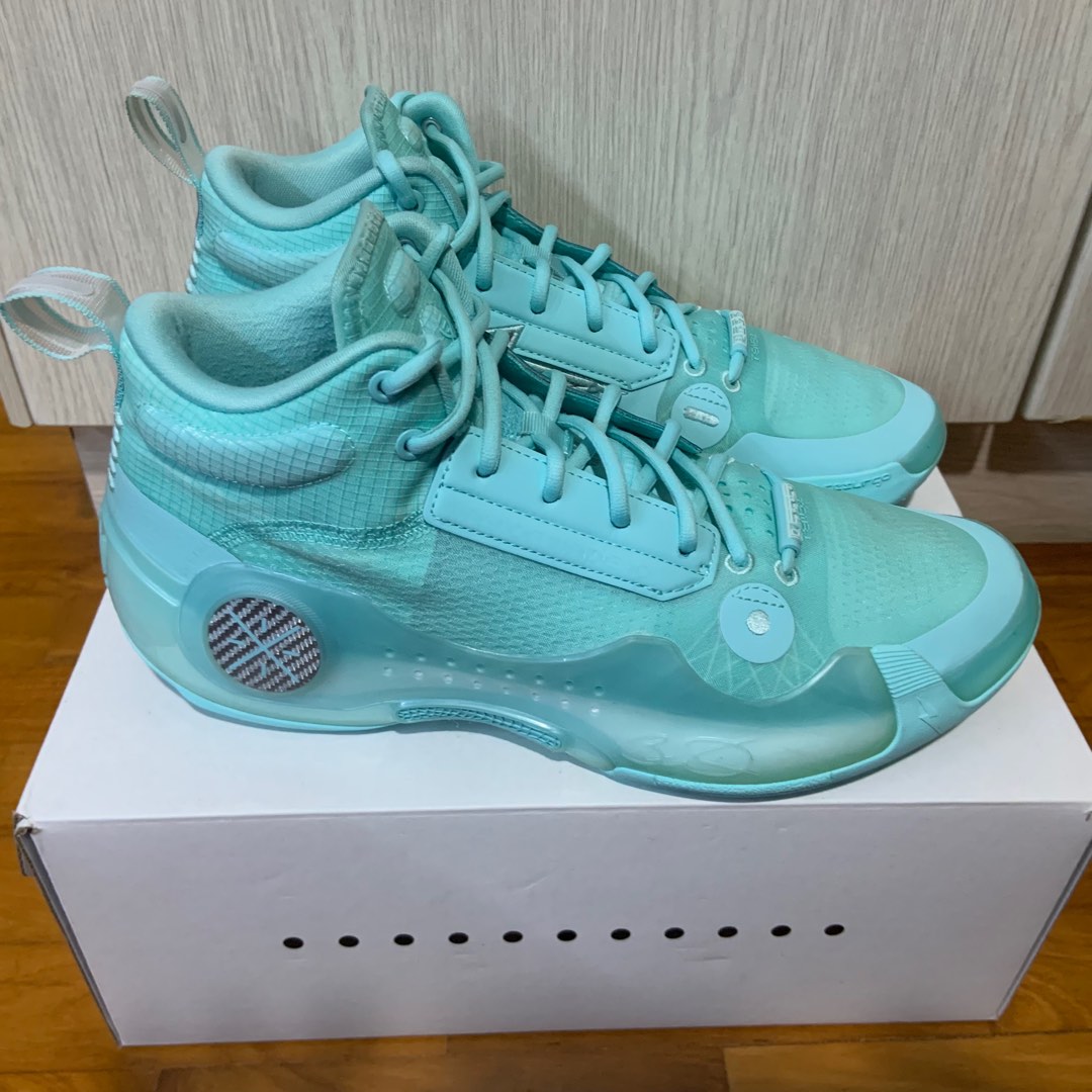 Wts ️urgent ️Way of wade 10 mint wow lining tags LeBron kyrie kd pg ...