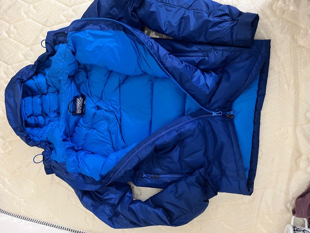 Warm waterproof windproof outlet jacket