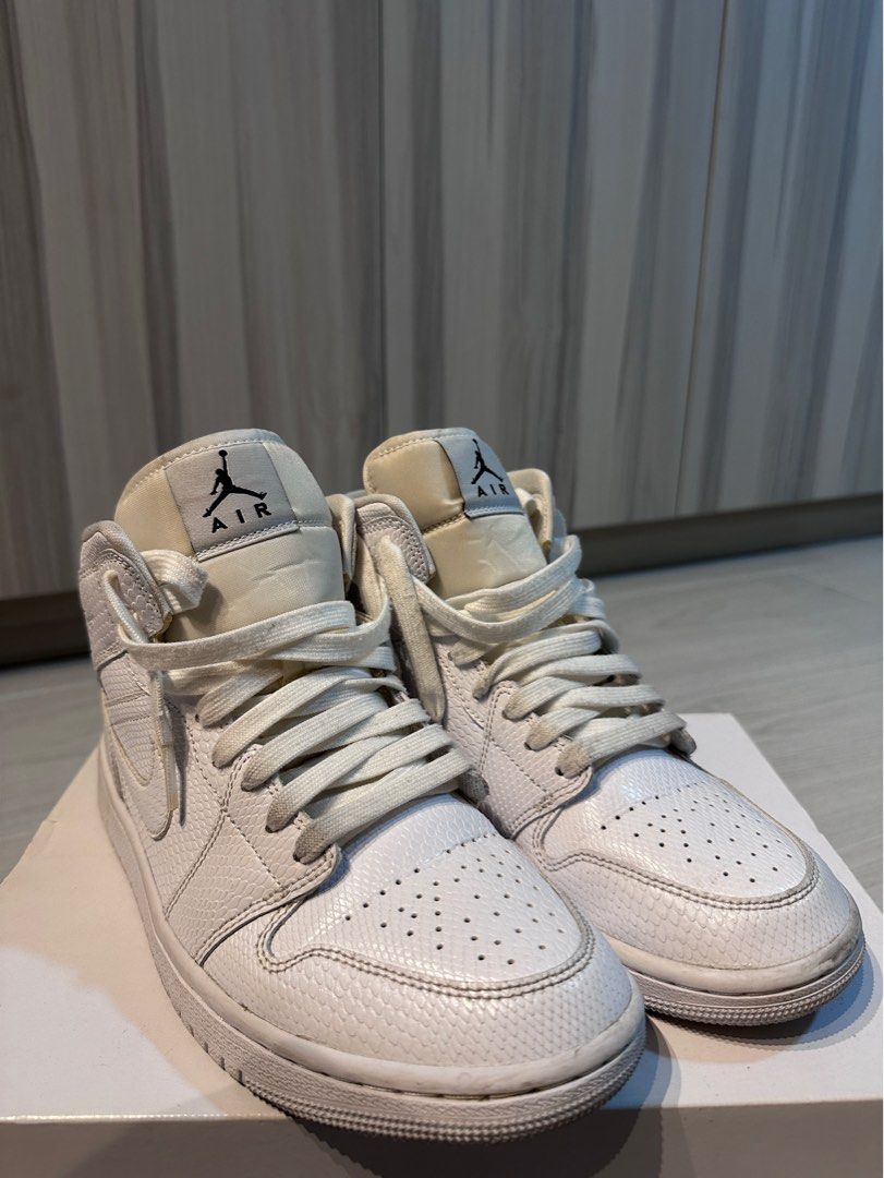women's air jordans mid
