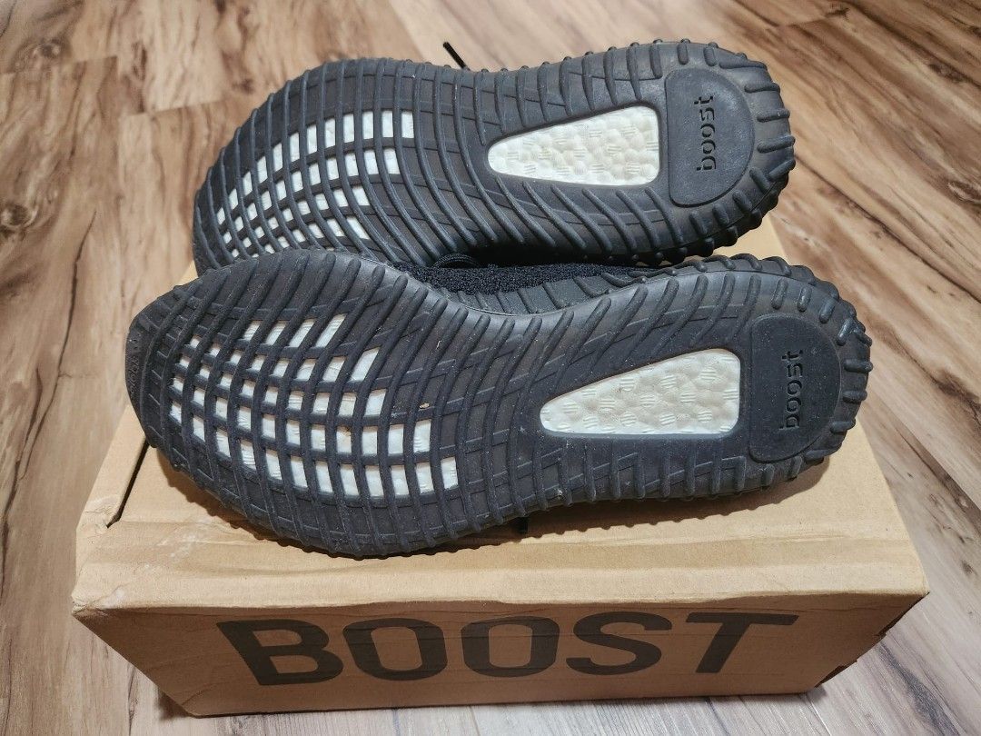 Yeezy bred bottom cheap