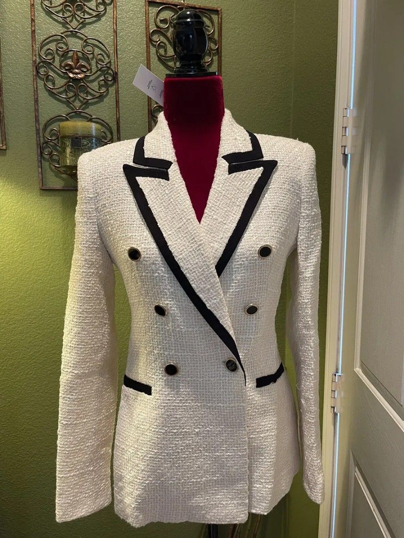 White chanel clearance blazer