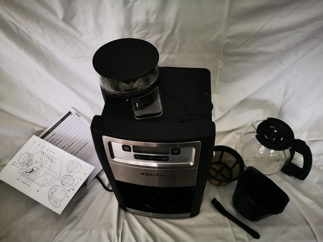 10cup grind and brew, TV & Home Appliances, Kitchen Appliances, Coffee