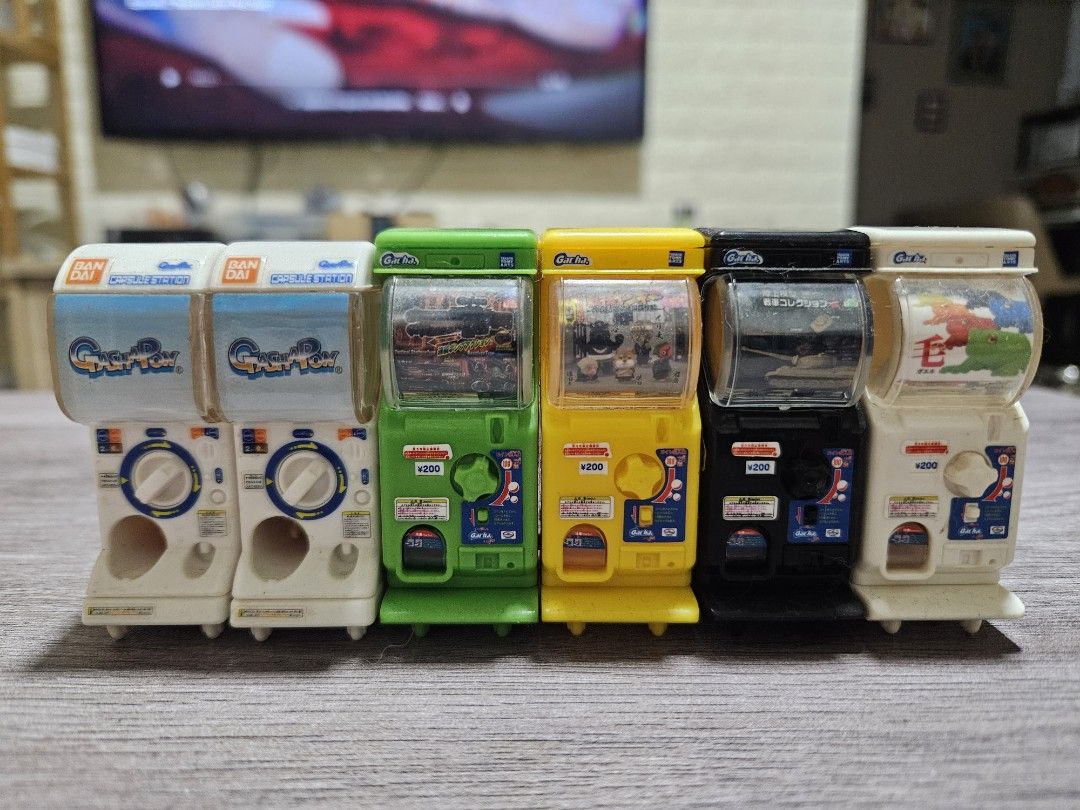 Mini gashapon sales