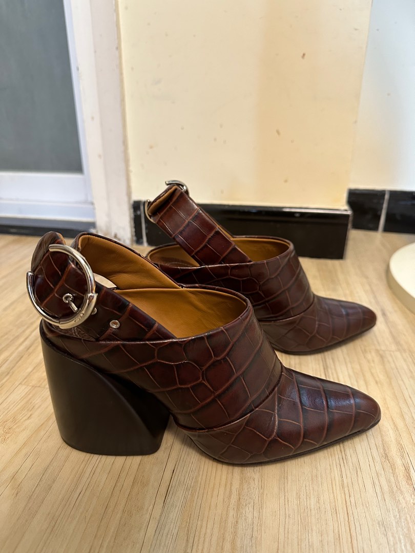 Chloe hotsell wave mule