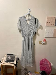 淺藍連身裙