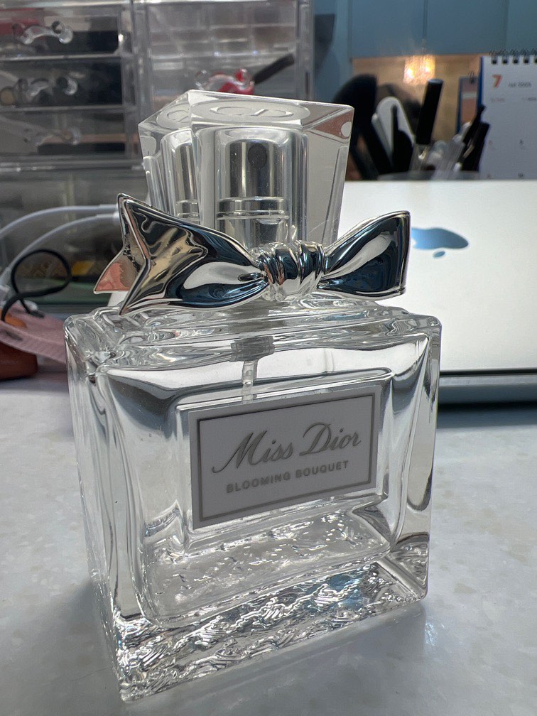 （ 空瓶）Dior 30ml 香水空罐可擺設, 美妝保養, 香體噴霧在旋轉拍賣