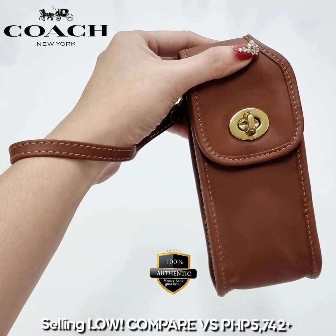 Authentic COACH Genuine Glove Tanned Leather Multi Purpose