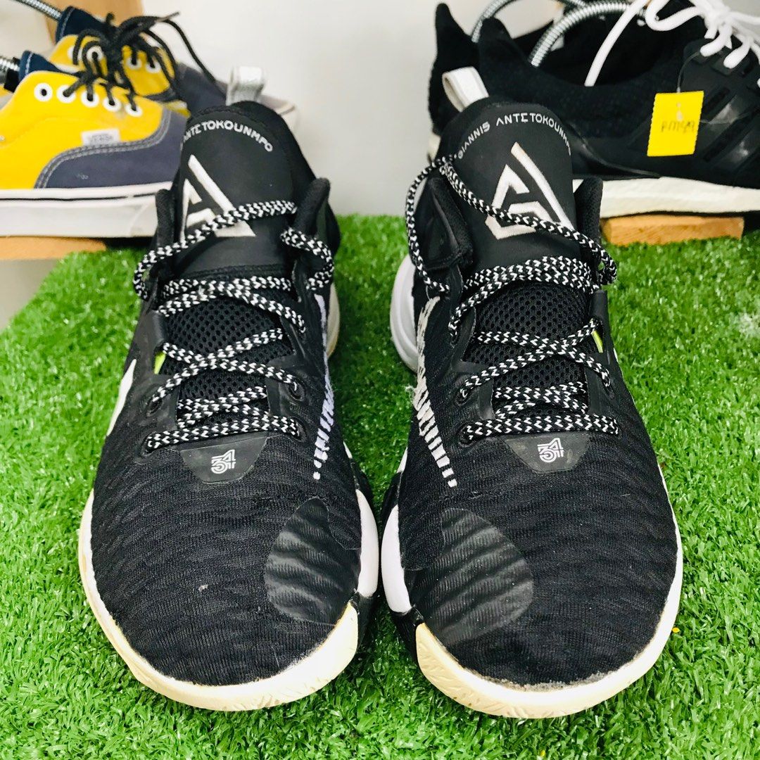 NIKE MEN GIANNIS USED ITEM BUNDLE SNEAKER JOGGING RUNNING