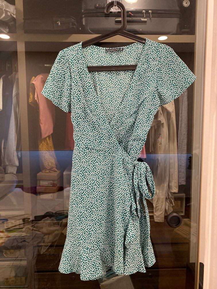Abercrombie wrap dress clearance