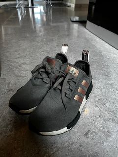 Adidas nmd 2025 womens black 95s