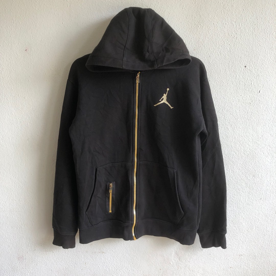AIR JORDAN hoodie Men s Fashion Tops Sets Hoodies on Carousell