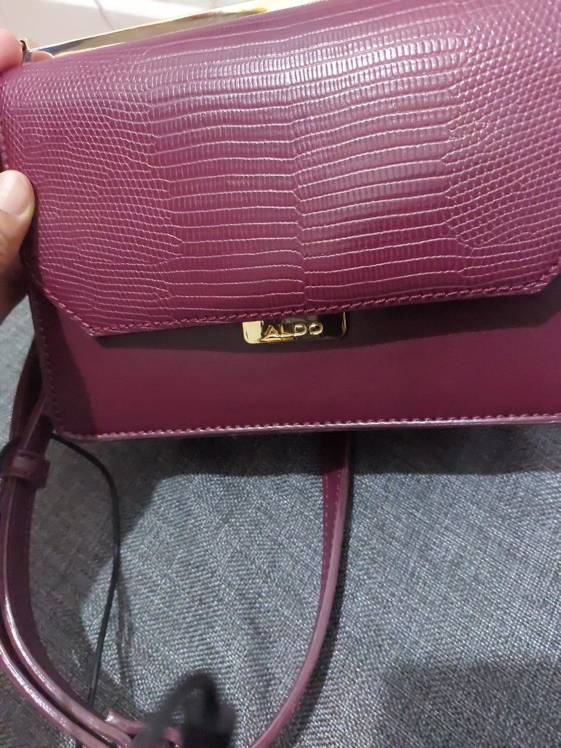 Aldo pouch store