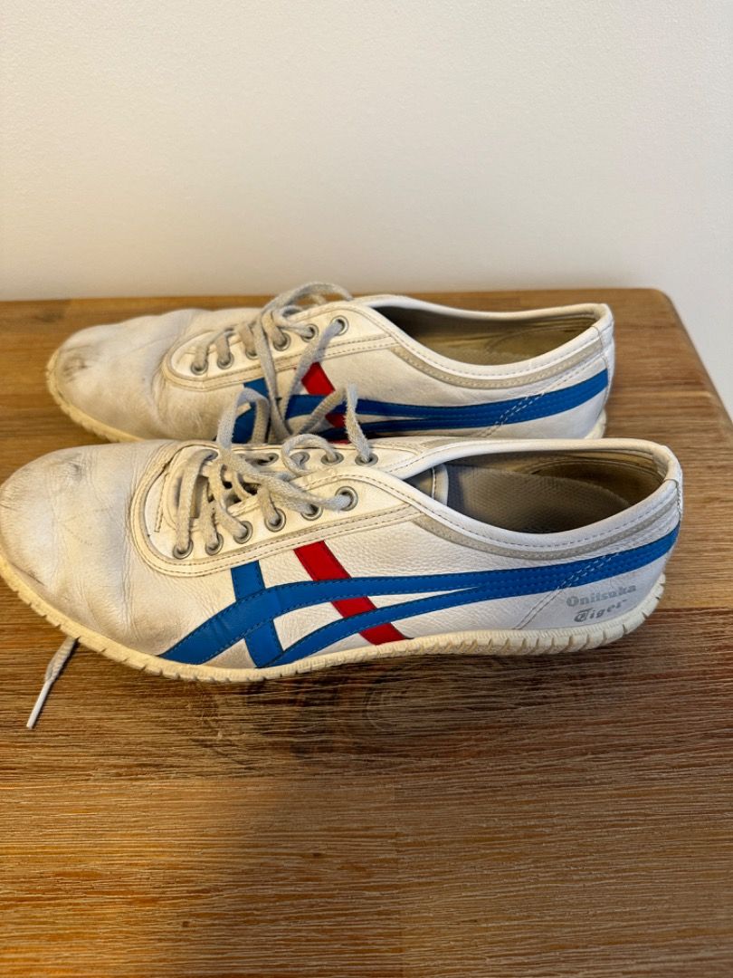 Asics white leather trainers deals