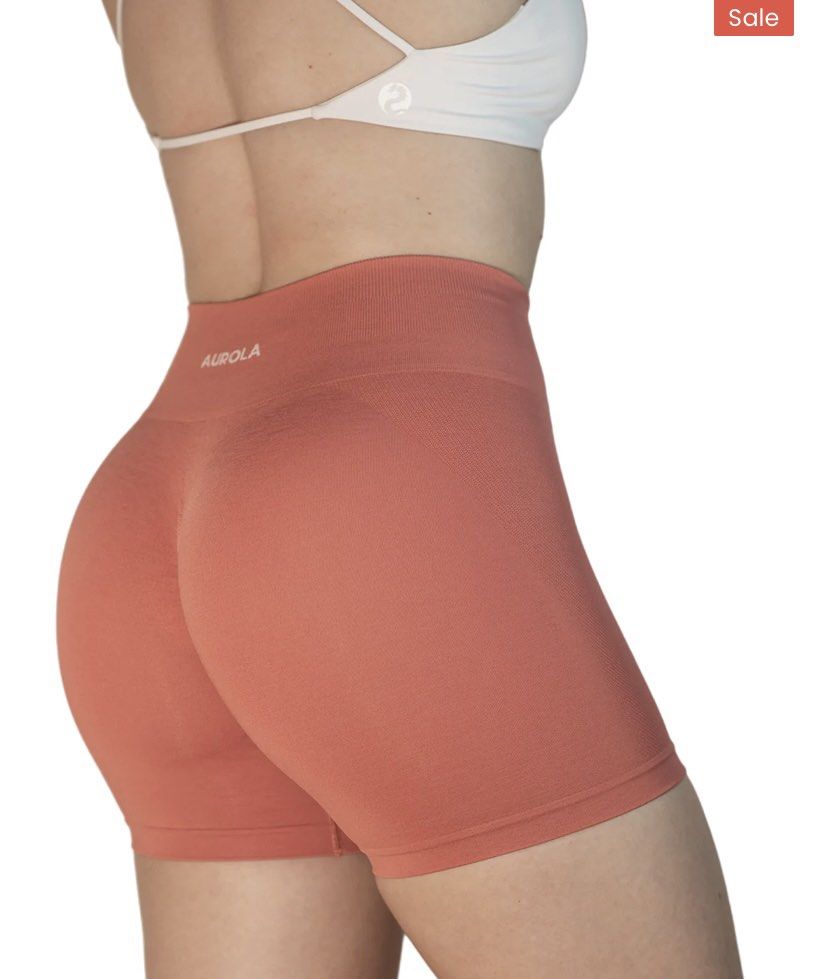 Aurola Intensify 3.6” Shorts in Mineral Red, Women's Fashion, Activewear on  Carousell