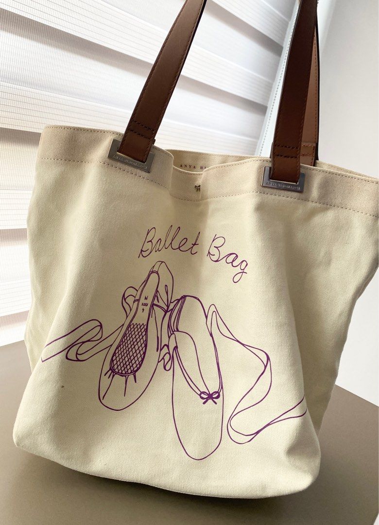 Anya hindmarch tote bag store