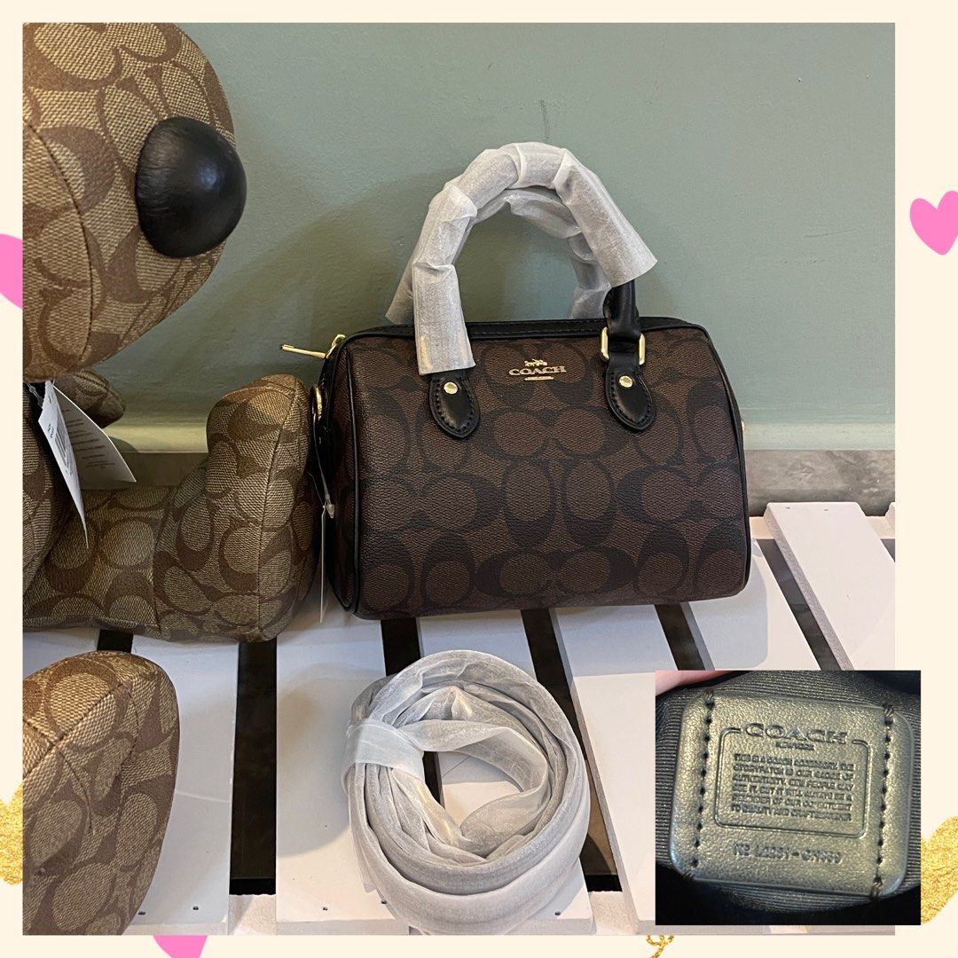 Coach Bennett in signature canvas (small), Luxury, Bags & Wallets on  Carousell