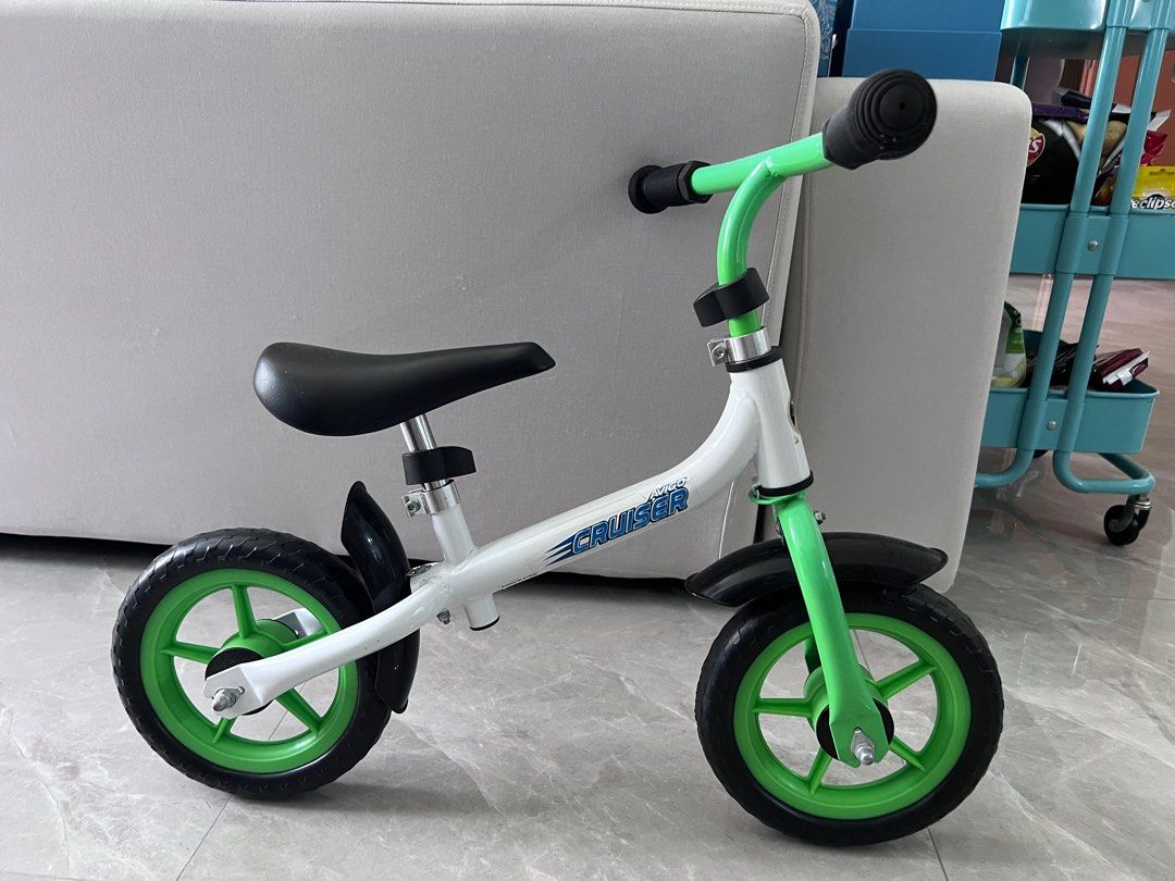 Avigo shop cruiser bike
