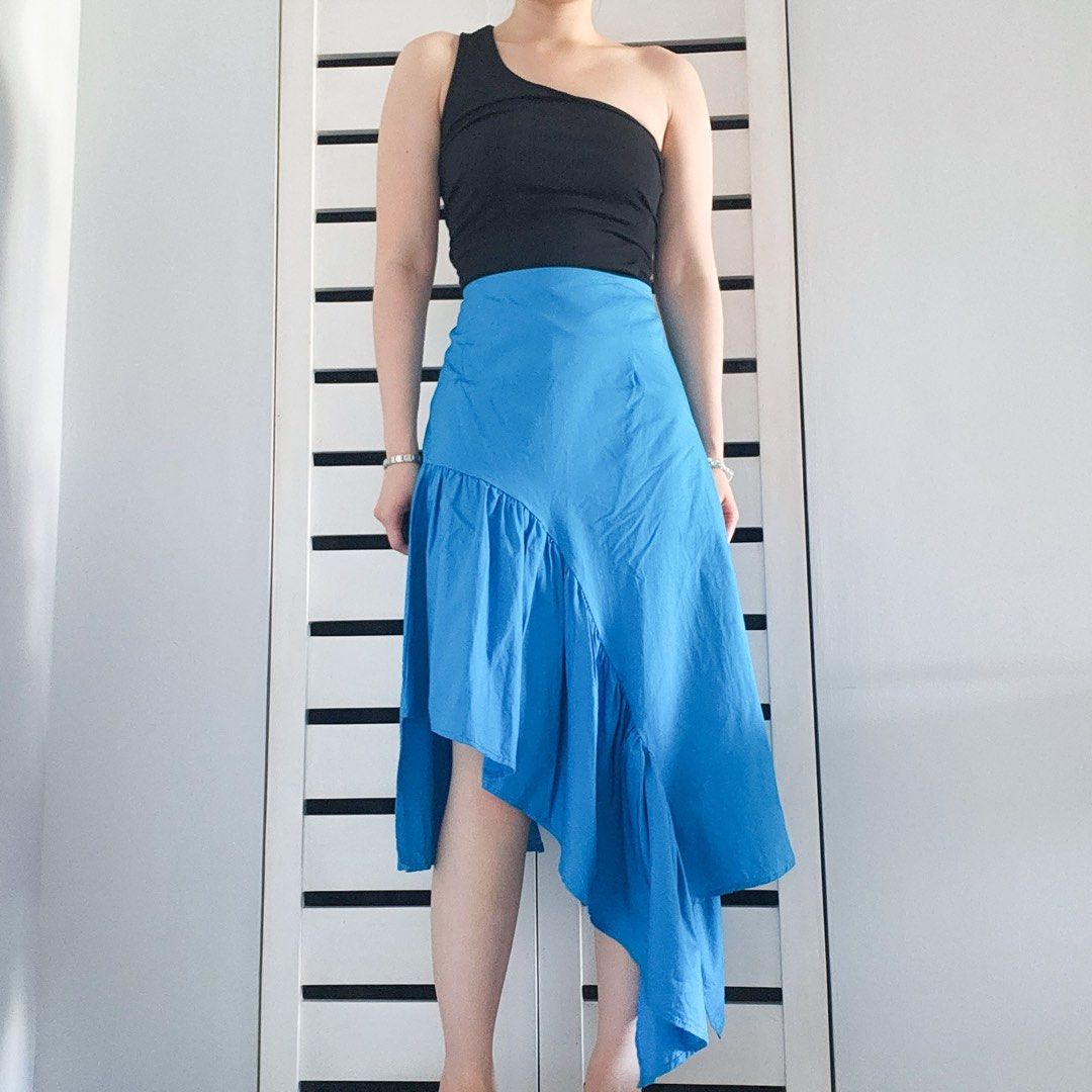 Azure Blue Asymmetrical Skirt (Category: Skirts) located in Manila. Submitted by thriftwithmeph (Listing ID 1243432119, Image 1). Description: Fits S-M // Waist 26-27 | Hips 35 | Length 36 .