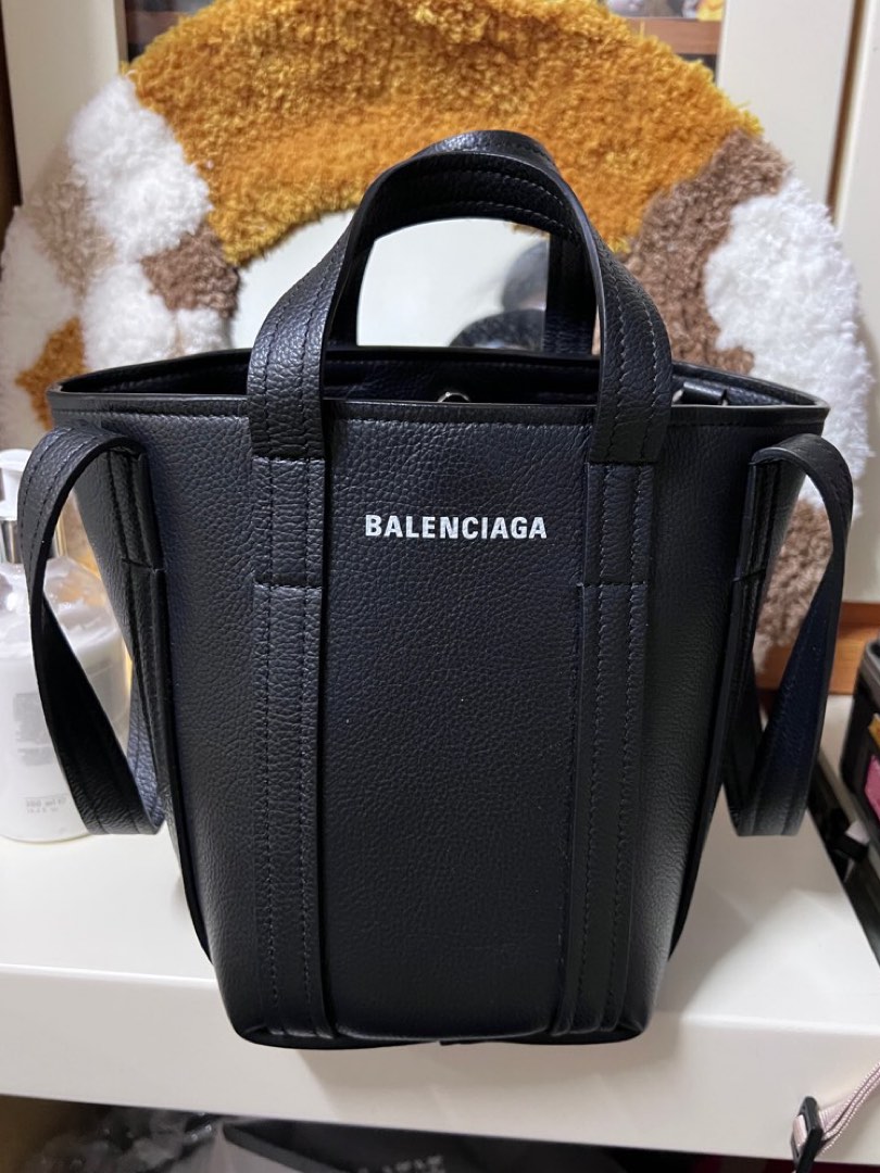 Balenciaga Everyday XS North-South Shoulder Tote Bag in black