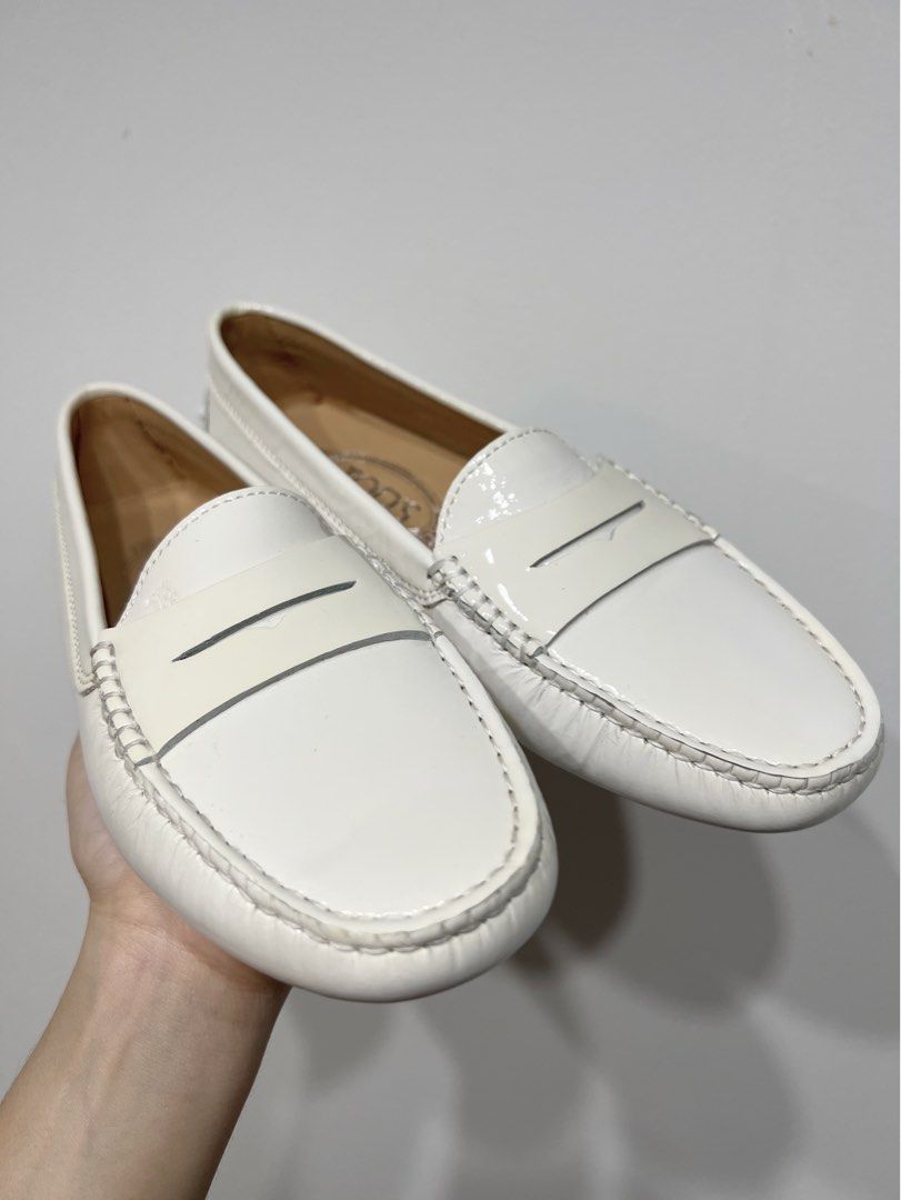 BN Authentic Tod s Gommino Driving Shoes in White Patent Leather
